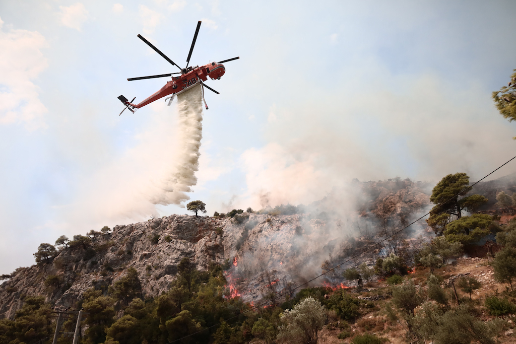 Αεροπυρόσβεση: Έδωσαν 500 εκατ. ευρώ από το 2019 για ενοικιαζόμενα εναέρια μέσα