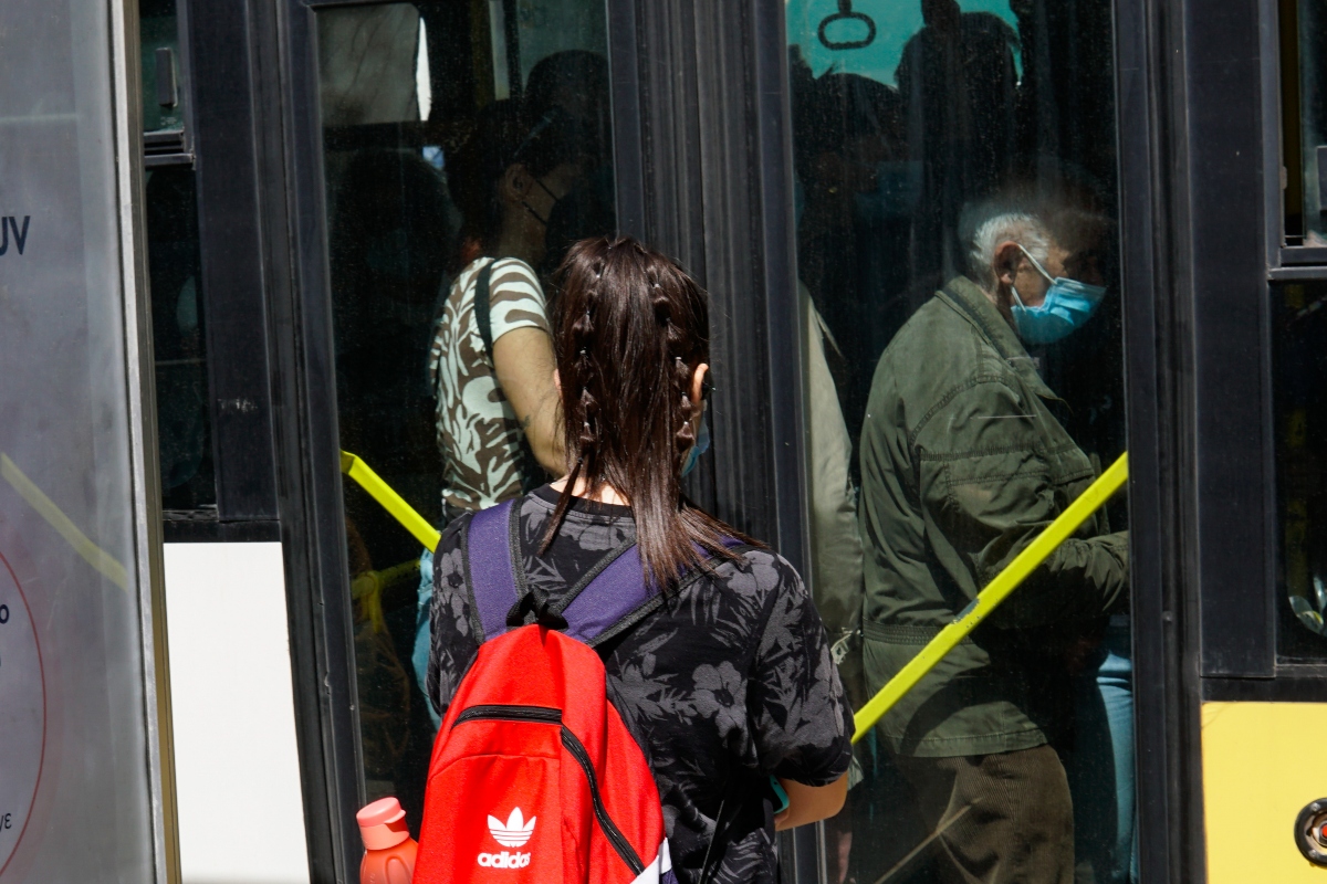 Περιορίζουν την κινητικότητα στην Ευρώπη, σχολιάζουν ΜΜΕ!!! Ξεκινά ο «εφιάλτης»;;; vid