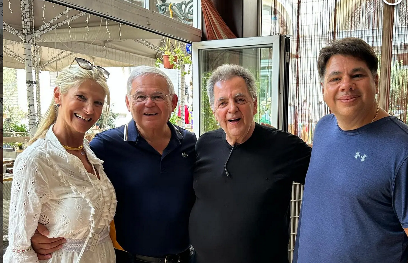 Bob Menendez> Ένας ακόμη φίλος της Ελλάδας για τα σίδερα!