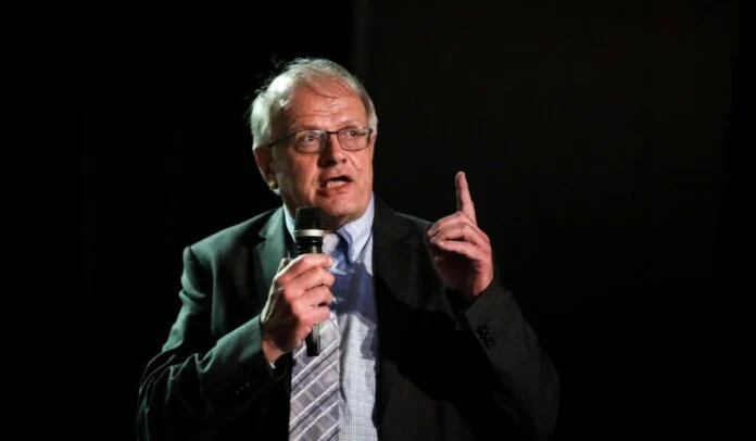 Τρομάζει η πρόβλεψη Τσελέντη: «Πιθανός σεισμός 4.8 Ρίχτερ στον Κορινθιακό»