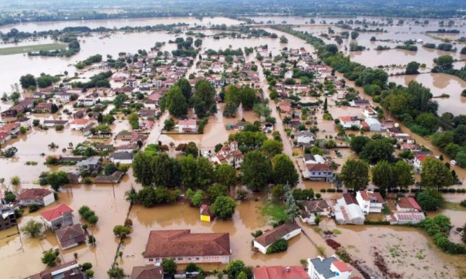 Απούσα η Εκκλησία μπροστά στις φυσικές καταστροφές της χώρας – Πού είσαι Χριστόδουλε!