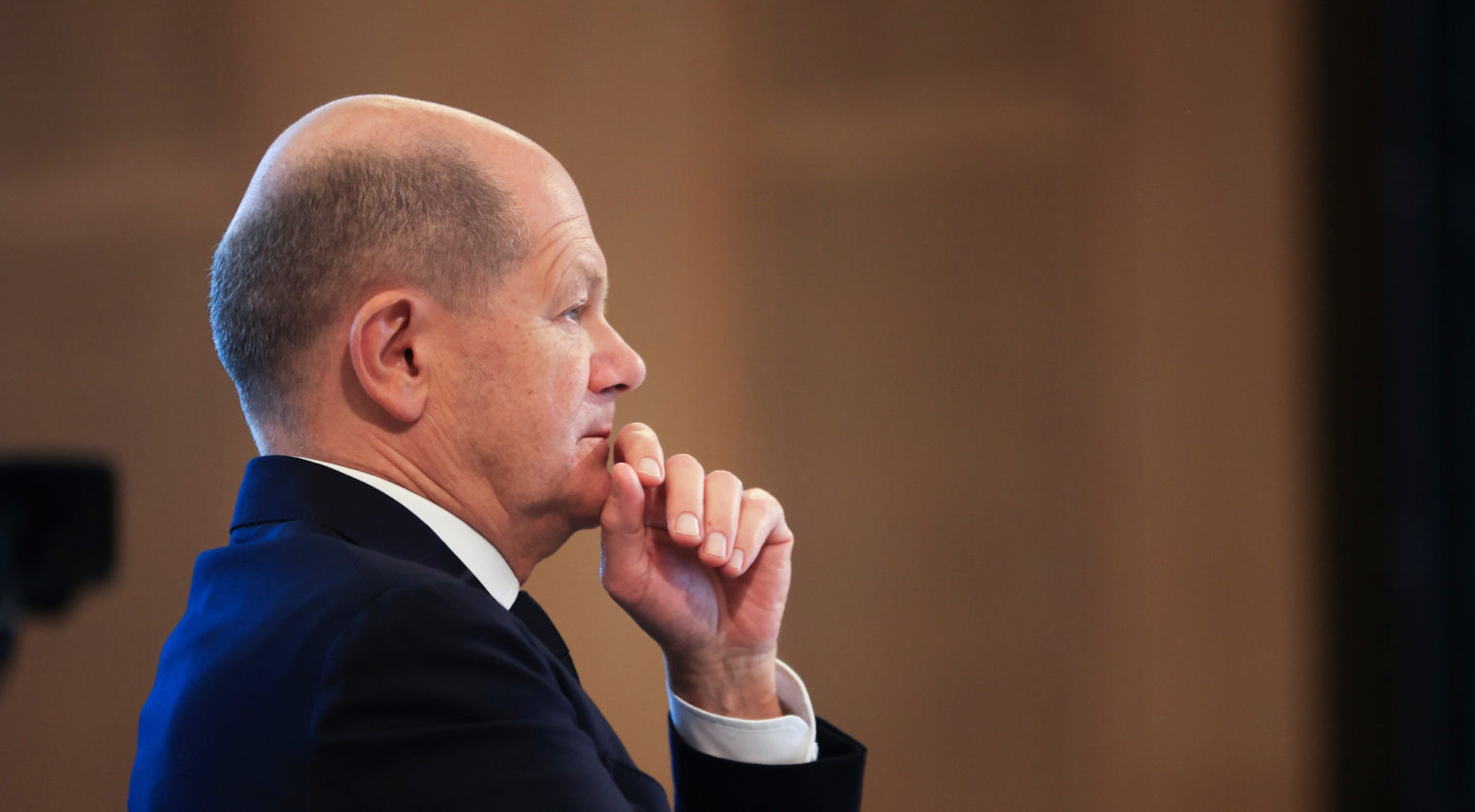 New York Times> Η κατάρρευση του Olaf Scholz και των γερμανικών παραδοσιακών κομμάτων ξεκίνησε από την Bavaria και την Hesse