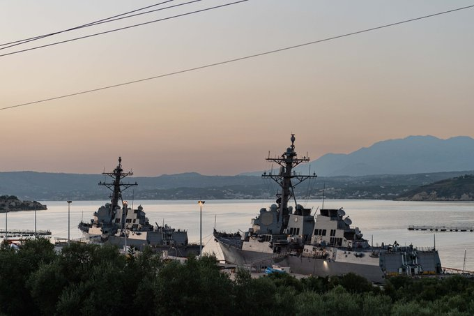 Τα αμερικάνικα αντιτορπιλικά USS Roosevelt και USS Thomas Hudner αναχώρησαν από βάση του ΝΑΤΟ στην Ελλάδα προς την εμπόλεμη περιοχή!