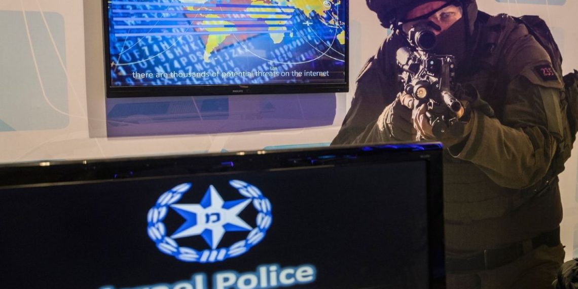 “Άγνωστη” χώρα εξαπέλυσε σφοδρή κυβερνοεπίθεση στο Ισραήλ προκαλώντας χάος: Ο ισραηλινός Στρατός έβλεπε “εισβολές drones και Αερομεταφερόμενων δυνάμεων”