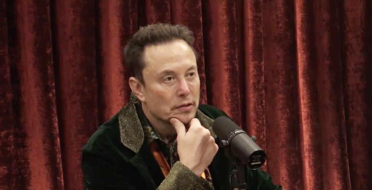 Elon Musk> Ο George Soros μισεί την ανθρωπότητα, υποστηρίζει πολιτικές που διαβρώνουν τον ιστό του πολιτισμού