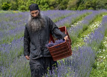 Οι θυσίες των Αγιορειτών Πατέρων για την αγάπη του Χριστού