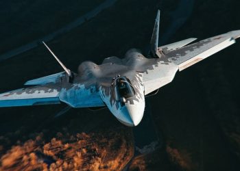 Οι εξολοθρευτές – Οι Ρωσικές Αεροδιαστημικές Δυνάμεις παραλαμβάνουν νέα παρτίδα μαχητικών 5ης γενιάς Su-57