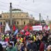 Στους δρόμους οι Τσέχοι κατά των μέτρων λιτότητας