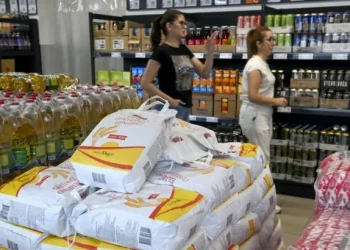 Η «καταπληκτική ποιότητα ζωής» στέλνει τους Έλληνες στα… Σκόπια για σούπερ μάρκετ και καύσιμα!