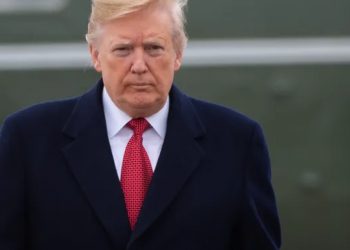 Μένος κατά Trump και στην Καλιφόρνια – Η αντικυβερνήτης Ελένη Κουναλάκη θέλει να τον αποκλείσει στις εκλογές, όπως και στο Κολοράντο
