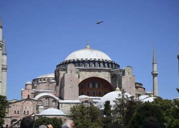 Ευθύμιος Λέκκας: «Στην Κωνσταντινούπολη περιμένουμε μεγάλο σεισμό, κινδυνεύει η Αγιά Σοφιά»