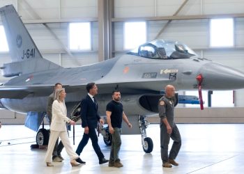 Καταστράφηκαν «Δύο ή τρία μαχητικά F-16 στα ουκρανικά αεροδρόμια Starokonstantinov και Dolgintsevo» αναφέρουν ρωσικές πηγές