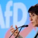 Christine Anderson: Η ΕΕ το μόνο που θέλει είναι να καταστρέψει την Ευρώπη, έγινε μια κοινωνία «που μισεί τον εαυτό της».