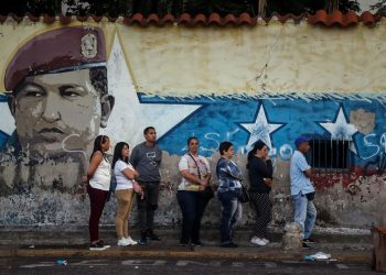 Ηλίας Καλλιώρας : Εσεκίμπο: Ιαχές πολέμου και στη Λατινική Αμερική