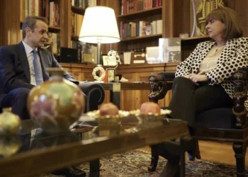 «Αγνόησε» τα Χριστούγεννα η Πρόεδρος της Δημοκρατίας!