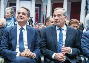 Ο Σαμαράς στήνει μέτωπο των 7+7 κατά Μητσοτάκη!