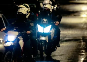 Τρόμος στην Νέα Ιωνία: Πακιστανός κράδαινε μαχαίρι και φώναζε «Αλλάχου Άκμπαρ»