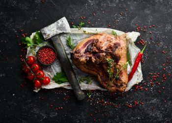 Χοιροσφάγια: Χοιρινό τα Χριστούγεννα (+συνταγές)