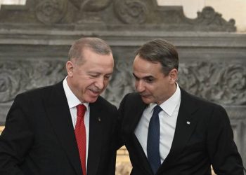 ΑΠΟΣΤΟΛΟΥ : ΕΘΝΙΚΟ ΠΡΟΒΛΗΜΑ Η ΠΑΡΑΝΟΜΗ ΜΕΤΑΝΑΣΤΕΥΣΗ ΚΑΙ Η ΕΝΔΟΤΙΚΗ ΠΟΛΙΤΙΚΗ ΕΝΑΝΤΙ ΤΗΣ ΤΟΥΡΚΙΑΣ