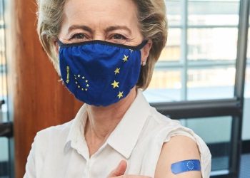Ακόμα και η αμερικανική πολιτεία του Τέξας διεξάγει έρευνα: Το χρονικό των σκανδάλων της Pfizer