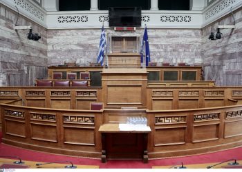 Απίστευτη ομιλία στην Βουλή: “Τις ημέρες αυτές ανοίγουν οι πύλες της κολάσεως και βγαίνουν τα δαιμόνια”, vid
