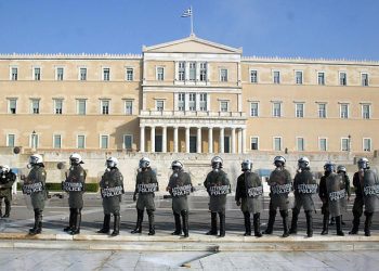 να γιατί το ΚΚΕ έμεινε αλώβητο μέχρι τις ημέρες μας; για να επιβεβαιωθεί ο λόγος του Αγίου Παϊσίου ” θα αντιδράσει το ΚΚΕ και κάποιοι χριστιανοί”