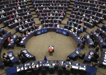 Χούντα από την πίσω πόρτα! Χαμός με νόμο που έφεραν στις Βρυξέλλες!