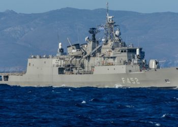 Παραιτήσεις του 8% του πληρώματος της φρεγάτας ΥΔΡΑ (F452) πριν αποπλεύσει για την αποστολή στην Ερυθρά Θάλασσα: Η αλήθεια