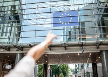 Σοκαριστικά λόγια μέσα στην Ευρωβουλή για τα ιατρικά μας δεδομένα – Ας ετοιμαζόμαστε, vid
