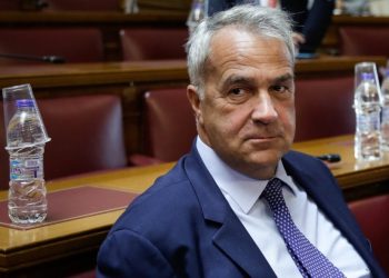 Πονοκέφαλος για Μαξίμου – Ο Βορίδης δεν ψηφίζει για γάμους ομόφυλων, σκέφτεται ακόμη και παραίτηση