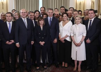 ΠΟΠΗ ΖΩΗ : ΟΠΟΥ ΣΤΑΜΑΤΕΙ Η ΛΟΓΙΚΗ ΑΡΧΙΖΕΙ Η ΚΥΒΕΡΝΗΣΗ ΜΗΤΣΟΤΑΚΗ
