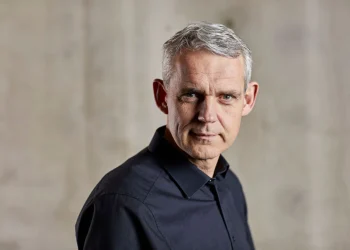 Heino Falcke: H Φυσική χωρίς Θεό είναι αδύνατη. O Θεός είναι η αρχική αιτία των πάντων.