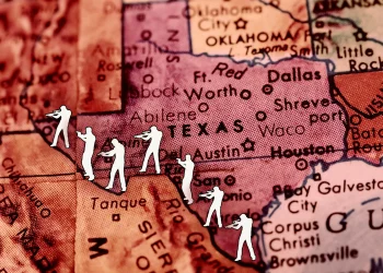 “STAND WITH TEXAS”: Εθνοφύλακες από 25 Πολιτείες παρατάσσονται στα σύνορα με το Μεξικό – Παρέμβαση της Μόσχας υπέρ των Τεξανών