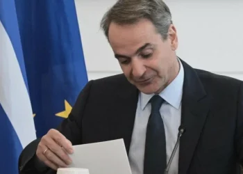 Ωρολογιακή βόμβα για τη ΝΔ ο γάμος των ομόφυλων ζευγαριών!
