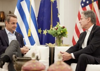 Επειδή είμαστε αξιόπιστοι σύμμαχοι οι ΗΠΑ θα μας πουλήσουν εξοπλισμούς δις κι αυτό είναι επιτυχία