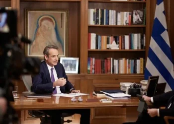 O Κυριάκος έχασε τη μισή Κ.Ο. για τον γάμο των γκέι!