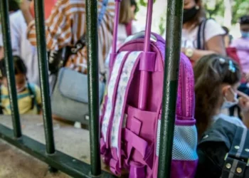 Ραγδαία εξάπλωση της υποπαραλλαγής JN.1 του κορωνοϊού – Ανακοινώνονται μέτρα στα σχολεία από τον ΕΟΔΥ!