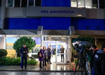ΝΔ: Στο «κενό έπεσε» η επιχείρηση αλλαγής στάσης των διαφωνούντων βουλευτών για τα ομοφυλόφιλα ζευγάρια
