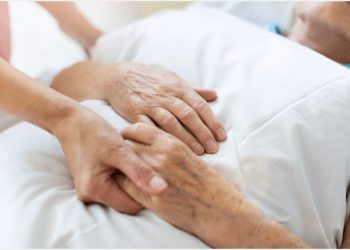 Αντιμετώπιση των πληγών από τις κατακλίσεις. Η Φωτοδυναμική θεραπεύει ανώδυνα και ακίνδυνα, την κατάκλιση.