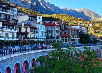 Αράχωβα: Ο απόλυτος χειμερινός προορισμός (βίντεο)