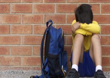 ΑΜΕΣΗ ΠΡΟΣΤΑΣΙΑ ΓΙΑ ΤΑ ΠΑΙΔΙΑ-ΘΥΜΑΤΑ ΒΙΑΣ, ΔΕΝ ΕΙΝΑΙ ΣΑΚΟΙ ΤΟΥ ΜΠΟΞ!