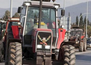 Θεσσαλία: Βγήκαν τα τρακτέρ στους δρόμους – Πόλεμος αγροτών με τα ΜΑΤ (Βίντεο)