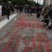 Φοιτητές ξαναέγραψαν στον Άγνωστο Στρατιώτη τα ονόματα των 57 νεκρών στα Τέμπη