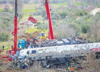 Μανώλης Κοττάκης : Η τρύπα της βελόνας!