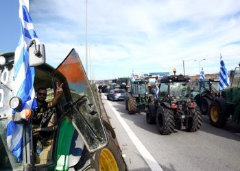 Οι αγρότες σχεδιάζουν κάθοδο στην Αθήνα και πολύωρους αποκλεισμούς στην Εθνική