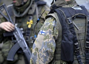 Helsingin Sanomat (Φινλανδικό ΜΜΕ): Μαζικές παραιτήσεις από τον φινλανδικό στρατό