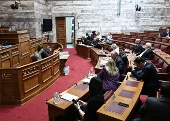 Τι κατέθεσε η ψυχίατρος Κ. Προκοπάκη στη Βουλή για την τεκνοθεσία από ομόφυλα ζευγάρια