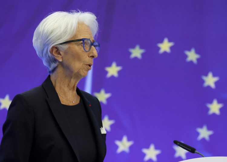 epa10084003 European Central Bank (ECB) President Christine Lagarde speaks during a press conference following a meeting of the Governing Council of the European Central Bank in Frankfurt am Main, Germany, 21 July 2022. The ECB on 21 July raised its key interest rate by half a percentage point, the first increase in more than a decade, and revised its Asset purchase programme (APP).  EPA/RONALD WITTEK