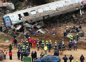 Τέμπη: Αποστομωτική παρέμβαση από 757 χιλ. Έλληνες – Ζητούν δικαίωση για τη φρικτή τραγωδία – Δυσοσμία και βαγόνια που «εξαφανίστηκαν»