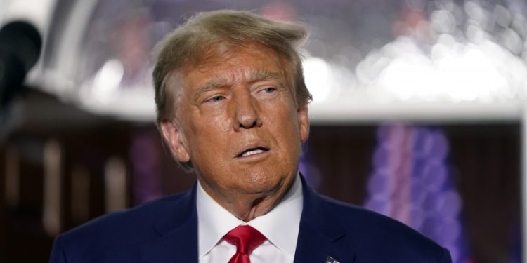 Trump: Διώκομαι πολιτικά… σαν τον Alexei Navalny – Οι ΗΠΑ μετατρέπονται σε … κομουνιστική χώρα